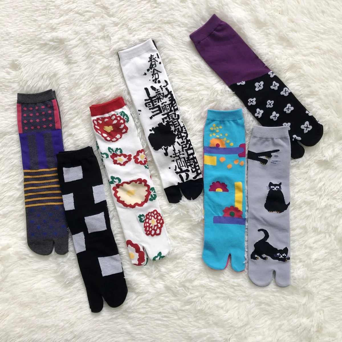 Japanese multi-color jacquard  - Toe Sock Split review and price